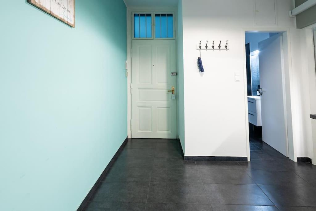 Enjoy Apartments, Quiet Street, With Two Bedrooms Sleeps 6 Ac * Wien